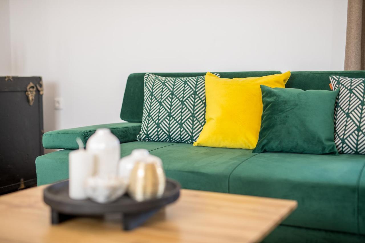 Apartment Marina Malinska Buitenkant foto