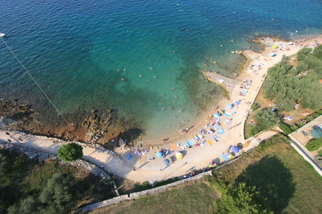 Apartment Marina Malinska Buitenkant foto
